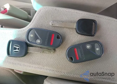 2005 Honda Civic Lx z USA, uszkodzony, nr VIN 2HGES16575H623533